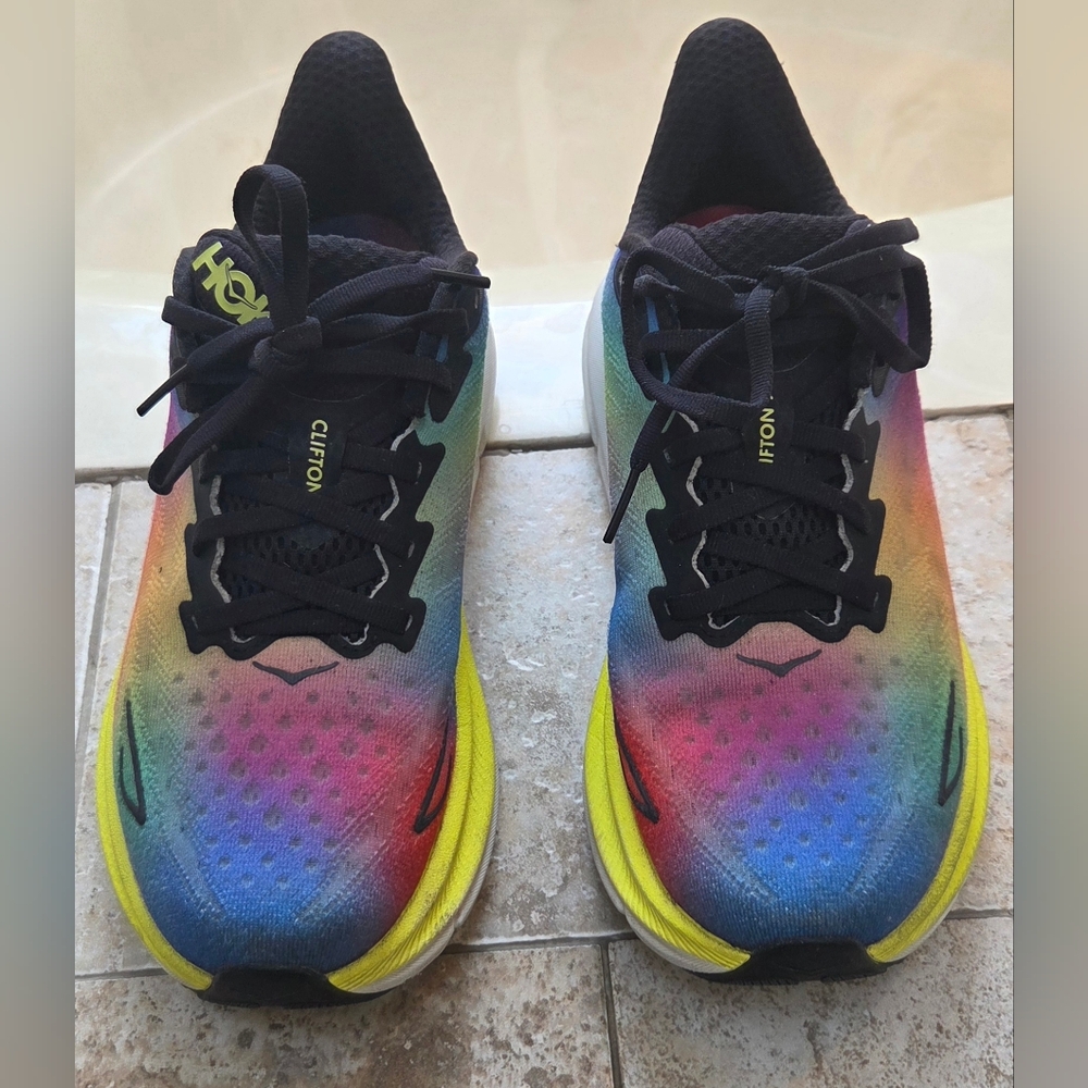 Hoka Women Clifton 9 Rainbow Sneakers Size 7